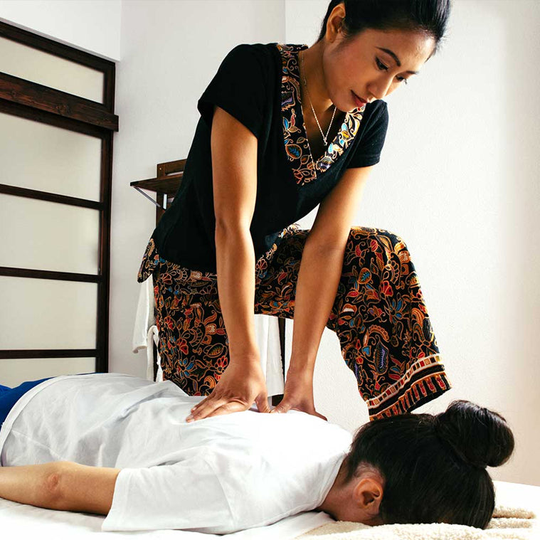 Masaje Japonés Como Hacer Un Masaje Shiatsu Masaje Shiatsu Madrid